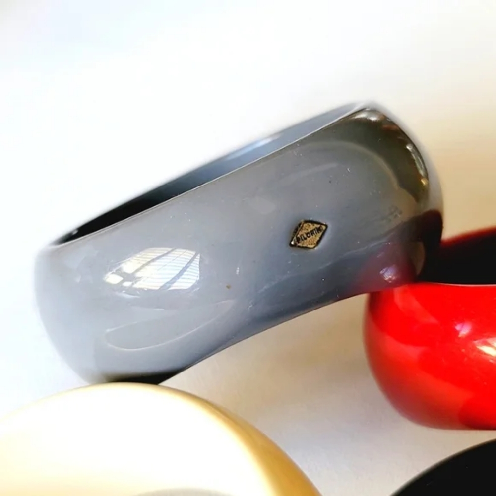 PILGRIM Danish Design Wavy, Lucite, Elegant, Classy, Timeless, Vintage B…